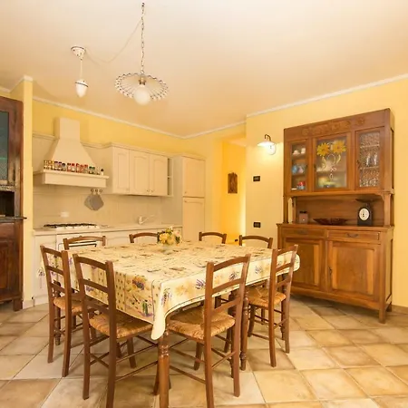 Agriturismo Le Rocche Villa Imperia